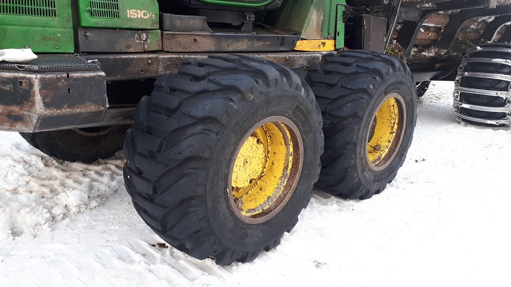 Alliance 643 Tire