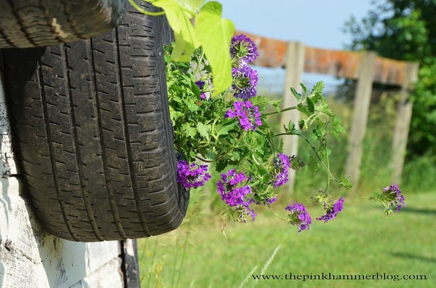from-old-tires-to-upcycled-tire-planters-diy-trash-to-treasure-flowers-gardening-outdoor-living.1.jpg